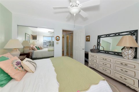 Condo in Bradenton, Florida, 1 bedroom  № 1847951 - photo 16