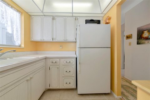 Condo in Bradenton, Florida, 1 bedroom  № 1847951 - photo 14