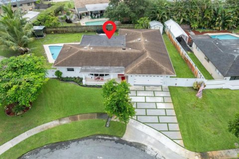 Casa en venta en Plantation, Florida, 4 dormitorios, 158.86 m2 № 1817599 - foto 15