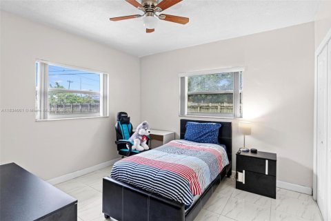 Casa en venta en Plantation, Florida, 4 dormitorios, 158.86 m2 № 1817599 - foto 6