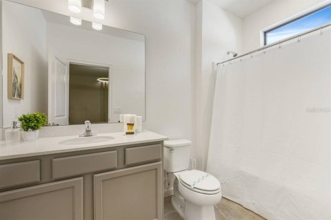 Casa en venta en Orlando, Florida, 10 dormitorios, 385.92 m2 № 2103266 - foto 5
