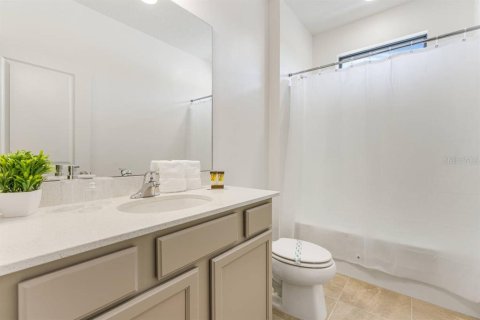 Casa en venta en Orlando, Florida, 10 dormitorios, 385.92 m2 № 2103266 - foto 18
