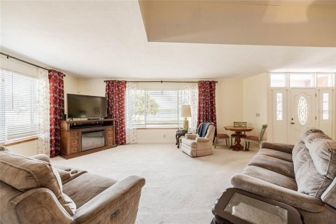 Casa en venta en Lake Wales, Florida, 3 dormitorios, 277.59 m2 № 2212381 - foto 13