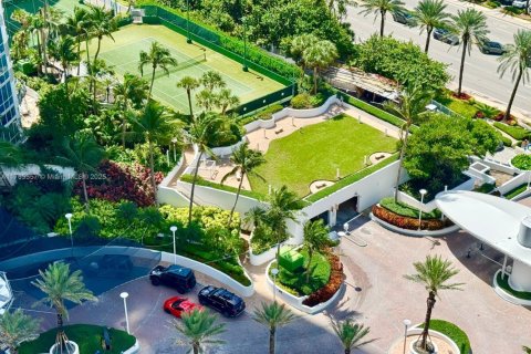 Купить кондоминиум в Санни-Айлс-Бич, Флорида 1 спальня, 108.51м2, № 1710893 - фото 16