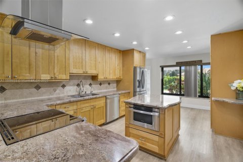 Villa ou maison à vendre à Plantation, Floride: 4 chambres, 179.12 m2 № 1941480 - photo 5