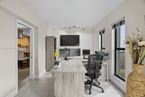 Villa ou maison à vendre à Plantation, Floride: 4 chambres, 179.12 m2 № 1941480 - photo 14