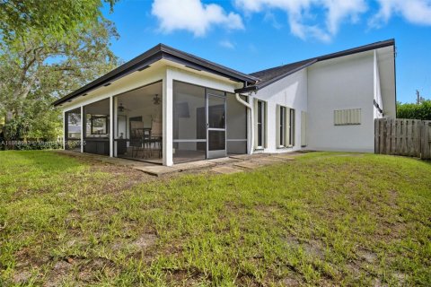 Villa ou maison à vendre à Plantation, Floride: 4 chambres, 179.12 m2 № 1941480 - photo 30