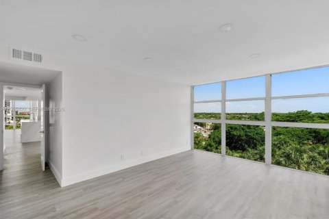 Copropriété à vendre à Hallandale Beach, Floride: 2 chambres, 132.85 m2 № 2172271 - photo 24