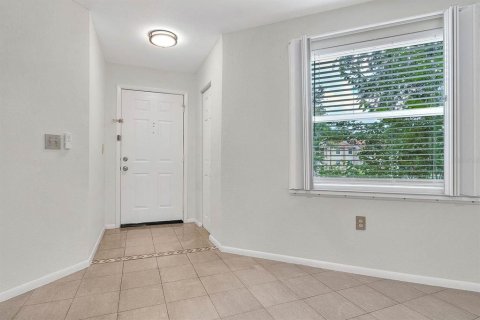 Condo in Kissimmee, Florida, 2 bedrooms  № 2224746 - photo 3