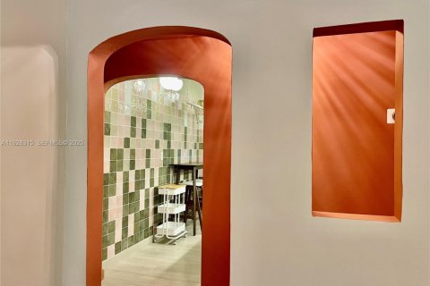 Снять в аренду квартиру в Майами-Бич, Флорида 1 спальня, 50.17м2, № 1987157 - фото 22