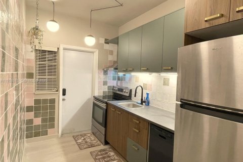 Снять в аренду квартиру в Майами-Бич, Флорида 1 спальня, 50.17м2, № 1987157 - фото 6