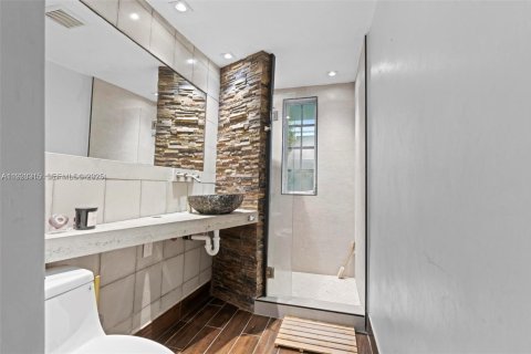 Снять в аренду квартиру в Майами-Бич, Флорида 1 спальня, 50.17м2, № 1987157 - фото 10