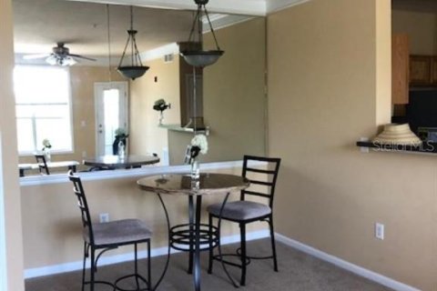 Condo in Bradenton, Florida, 1 bedroom  № 1612673 - photo 2