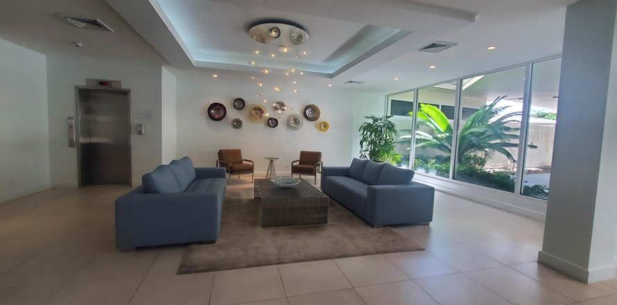 Condo in Delray Beach, Florida, 2 bedrooms  № 1231392
