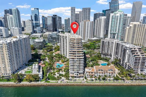 Copropriété à louer à Miami, Floride: 2 chambres, 158.49 m2 № 2153819 - photo 6