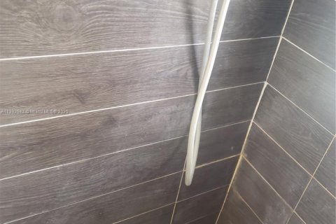 Купить коммерческую недвижимость в Майами, Флорида 233.28м2, № 1964837 - фото 10