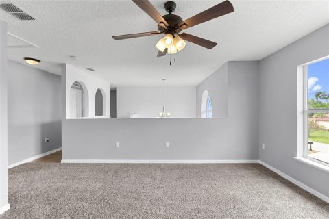 Casa en venta en Spring Hill, Florida, 4 dormitorios, 218.88 m2 № 2387463 - foto 20