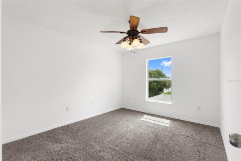 Casa en venta en Spring Hill, Florida, 4 dormitorios, 218.88 m2 № 2387463 - foto 26