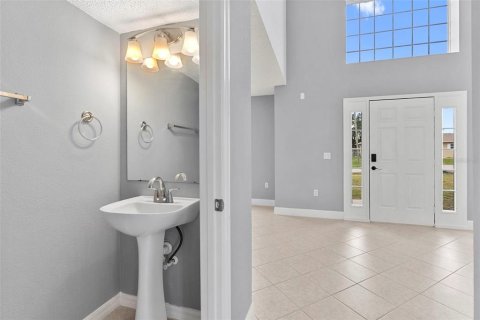 Casa en venta en Spring Hill, Florida, 4 dormitorios, 218.88 m2 № 2387463 - foto 16