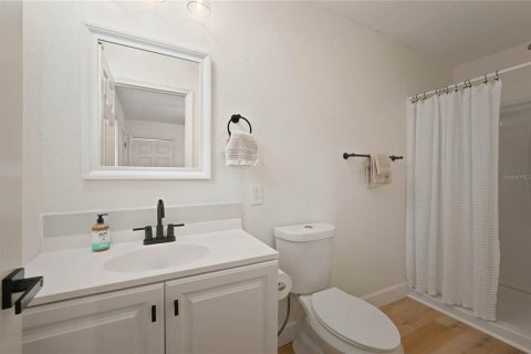 House in New Smyrna Beach, Florida 3 bedrooms, 147.16 sq.m. № 2427295 - photo 27