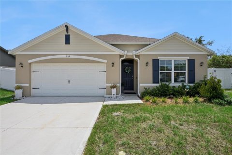 Villa ou maison à Deltona, Floride 4 chambres, 170.57 m2 № 2310889
