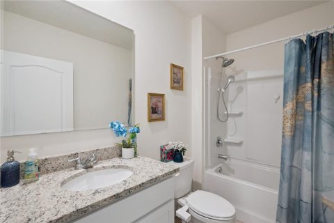 Casa en venta en Deltona, Florida, 4 dormitorios, 170.57 m2 № 2310889 - foto 20
