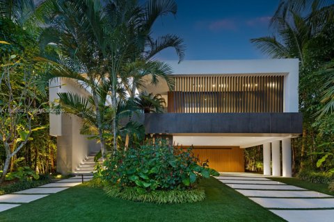 Casa en alquiler en Miami Beach, Florida, 6 dormitorios, 483.09 m2 № 2152551 - foto 7