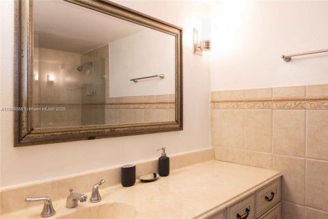 Copropriété à louer à Miami Beach, Floride: 1 chambre, 91.04 m2 № 1943373 - photo 22