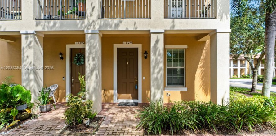 Touwnhouse à Pembroke Pines, Floride 3 chambres, 154.22 m2 № 2346860