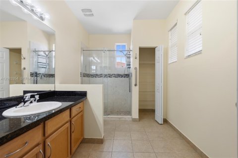 Touwnhouse à louer à Pembroke Pines, Floride: 3 chambres, 154.22 m2 № 2346860 - photo 19