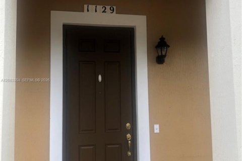 Touwnhouse à louer à Pembroke Pines, Floride: 3 chambres, 154.22 m2 № 2346860 - photo 3