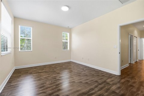 Touwnhouse à louer à Pembroke Pines, Floride: 3 chambres, 154.22 m2 № 2346860 - photo 16