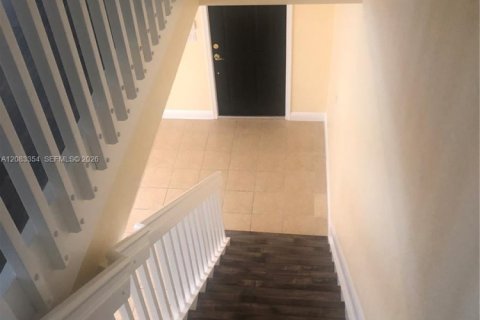 Touwnhouse à louer à Pembroke Pines, Floride: 3 chambres, 154.22 m2 № 2346860 - photo 14