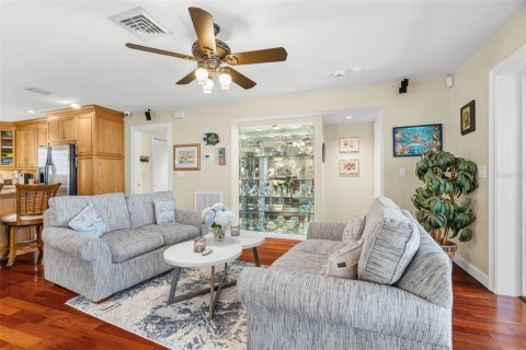 Villa ou maison à vendre à Palmetto, Floride: 3 chambres, 219.99 m2 № 2398663 - photo 18