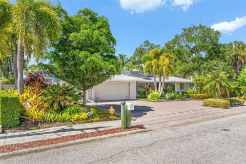 Villa ou maison à vendre à Palmetto, Floride: 3 chambres, 219.99 m2 № 2398663 - photo 4