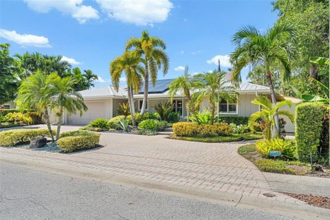 Villa ou maison à vendre à Palmetto, Floride: 3 chambres, 219.99 m2 № 2398663 - photo 2