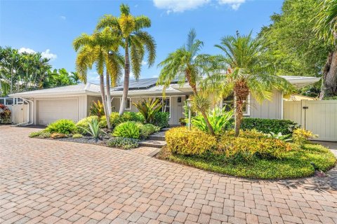 Villa ou maison à vendre à Palmetto, Floride: 3 chambres, 219.99 m2 № 2398663 - photo 5