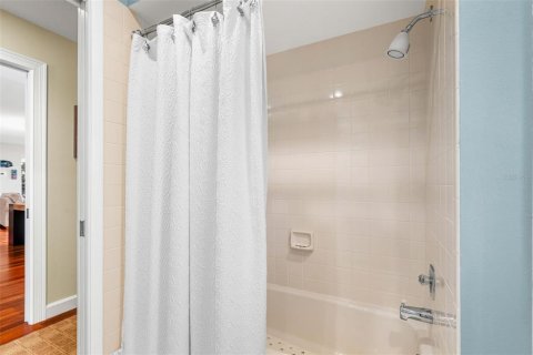Villa ou maison à vendre à Palmetto, Floride: 3 chambres, 219.99 m2 № 2398663 - photo 25