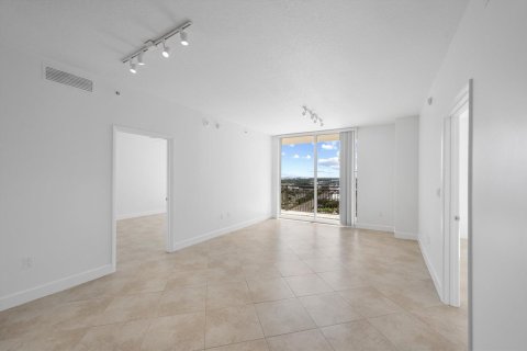 Copropriété à louer à West Palm Beach, Floride: 2 chambres, 104.05 m2 № 2085509 - photo 2