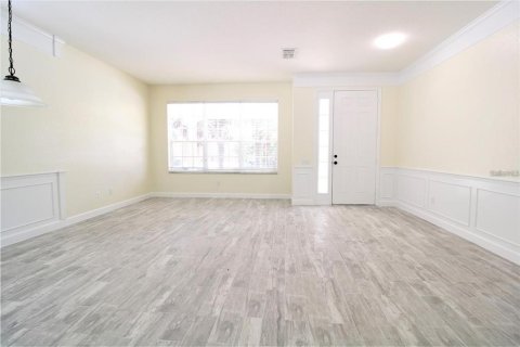 House in Windermere, Florida 3 bedrooms, 173.36 sq.m. № 2217629 - photo 9