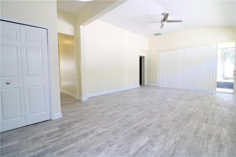 House in Windermere, Florida 3 bedrooms, 173.36 sq.m. № 2217629 - photo 17