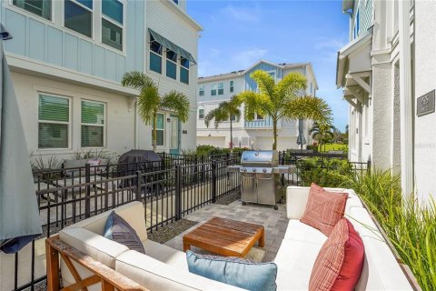 House in Sarasota, Florida 3 bedrooms, 192.31 sq.m. № 1524680 - photo 8