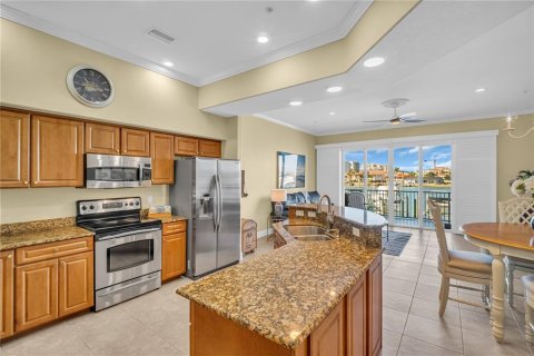 Townhouse in Clearwater, Florida 3 bedrooms, 209.12 sq.m. № 1732437 - photo 10