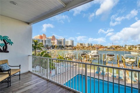 Townhouse in Clearwater, Florida 3 bedrooms, 209.12 sq.m. № 1732437 - photo 4
