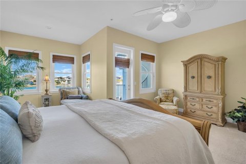 Townhouse in Clearwater, Florida 3 bedrooms, 209.12 sq.m. № 1732437 - photo 12