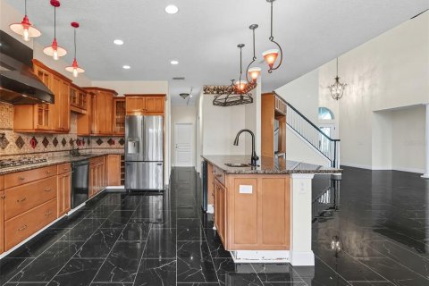 House in Bradenton, Florida 3 bedrooms, 269.79 sq.m. № 1903099 - photo 7