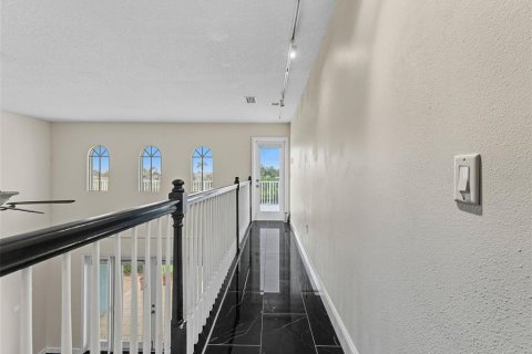 House in Bradenton, Florida 3 bedrooms, 269.79 sq.m. № 1903099 - photo 16