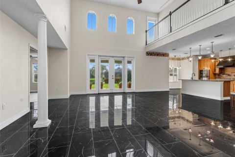 House in Bradenton, Florida 3 bedrooms, 269.79 sq.m. № 1903099 - photo 4