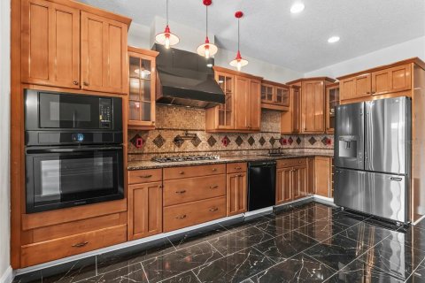 House in Bradenton, Florida 3 bedrooms, 269.79 sq.m. № 1903099 - photo 8