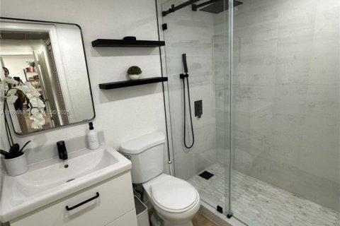 Copropriété à louer à Miami Beach, Floride: 1 chambre, 79.43 m2 № 1986644 - photo 17